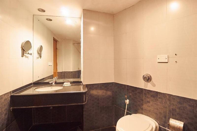 The Checkers Hotel Ченнаї Екстер'єр фото